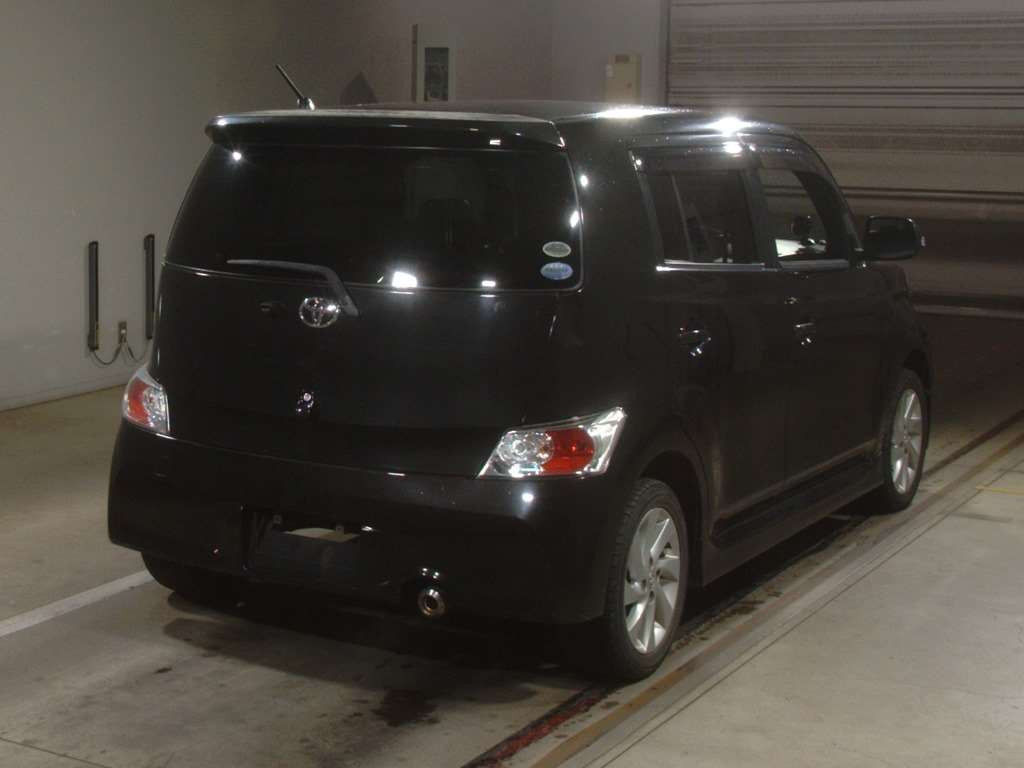 2011 Toyota bB QNC21[1]