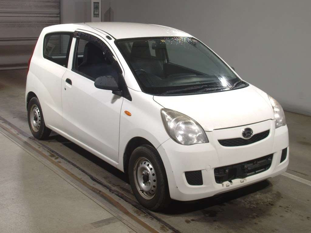 2016 Daihatsu Mira L275V[2]