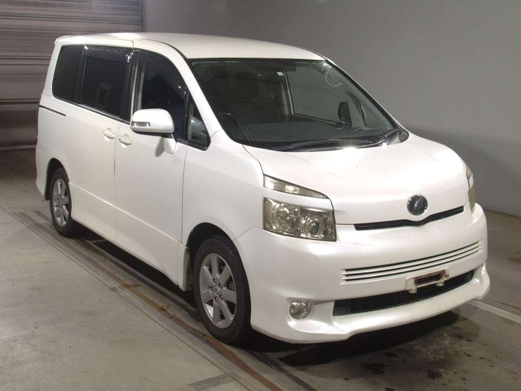 2008 Toyota Voxy ZRR70W[2]