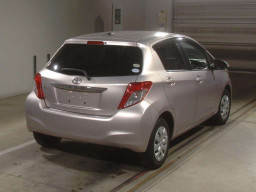 2011 Toyota Vitz