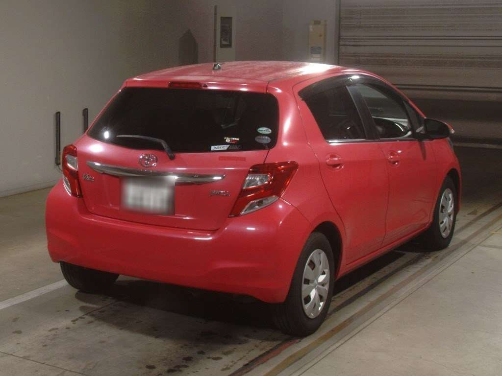 2016 Toyota Vitz NSP130[1]