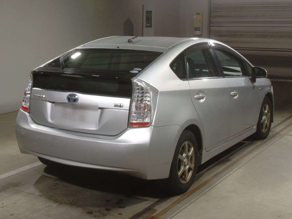 2011 Toyota Prius ZVW30[1]