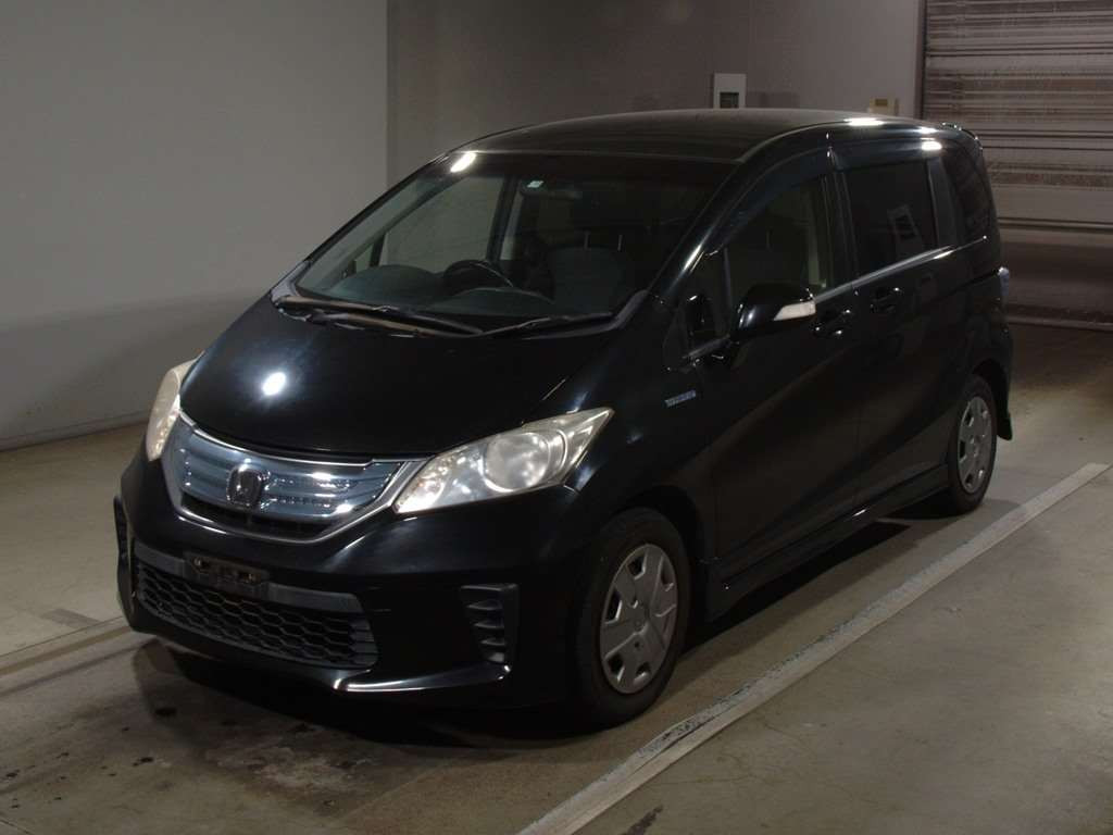 2013 Honda Freed hybrid GP3[0]