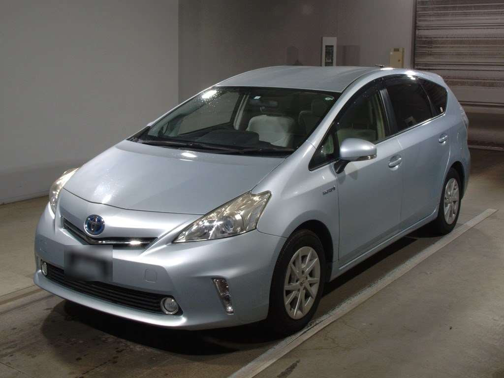 2014 Toyota Prius alpha ZVW41W[0]