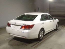 2014 Toyota Crown