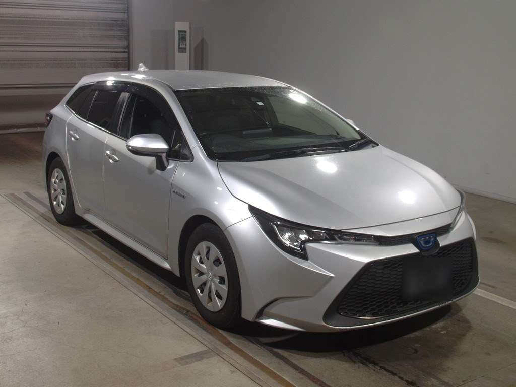 2020 Toyota Corolla Touring Wagon ZWE214W[2]