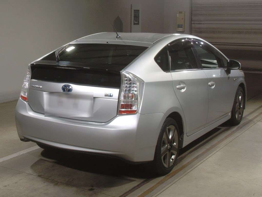 2011 Toyota Prius ZVW30[1]