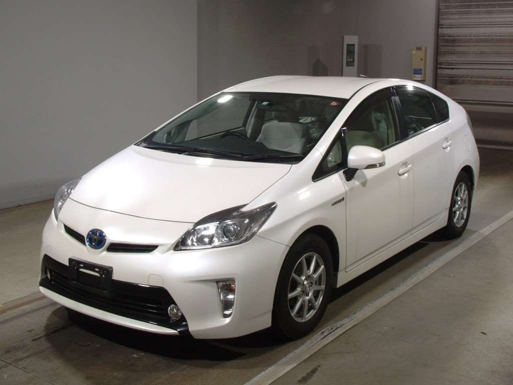 2013 Toyota Prius ZVW30[0]