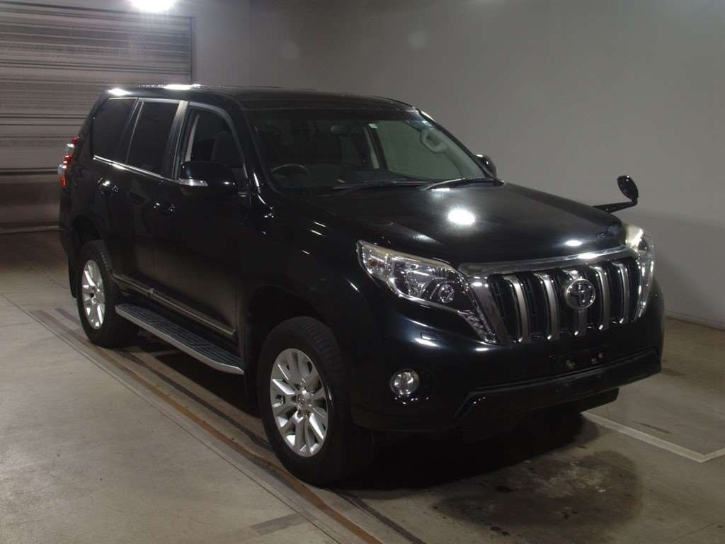 2013 Toyota Land Cruiser Prado GRJ150W[2]