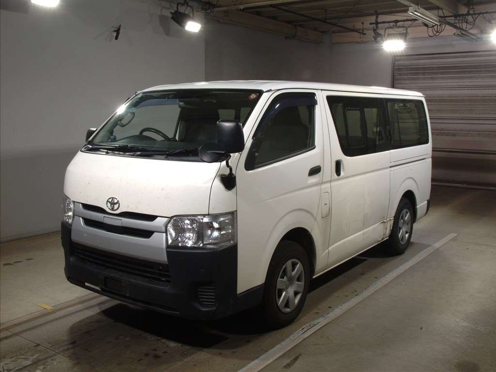 2019 Toyota Hiace Van GDH206V[0]