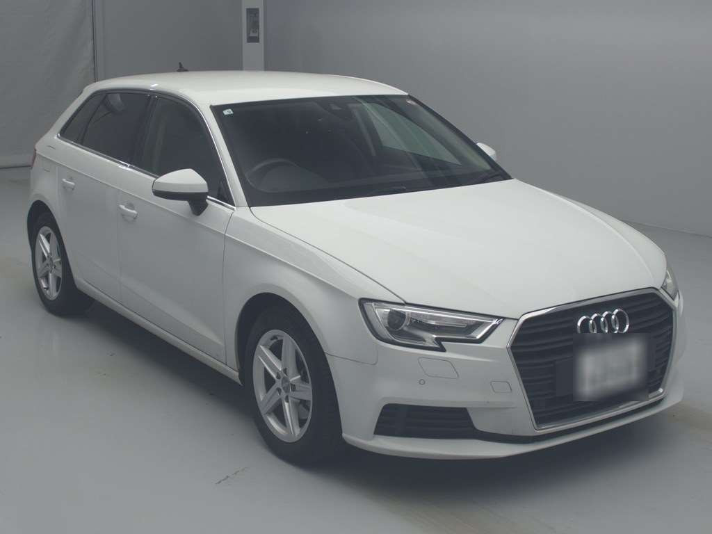 2018 Audi A3 8VCXS[2]