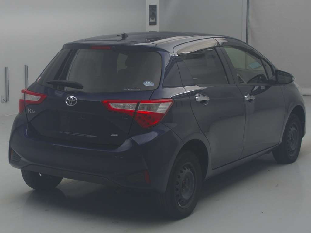 2018 Toyota Vitz NSP135[1]