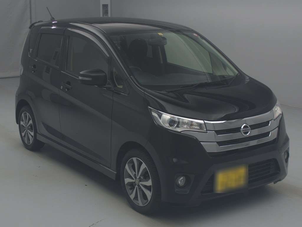 2014 Nissan DAYZ B21W[2]