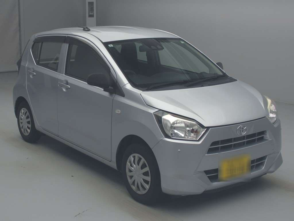 2017 Toyota Pixis Epoch LA350A[2]