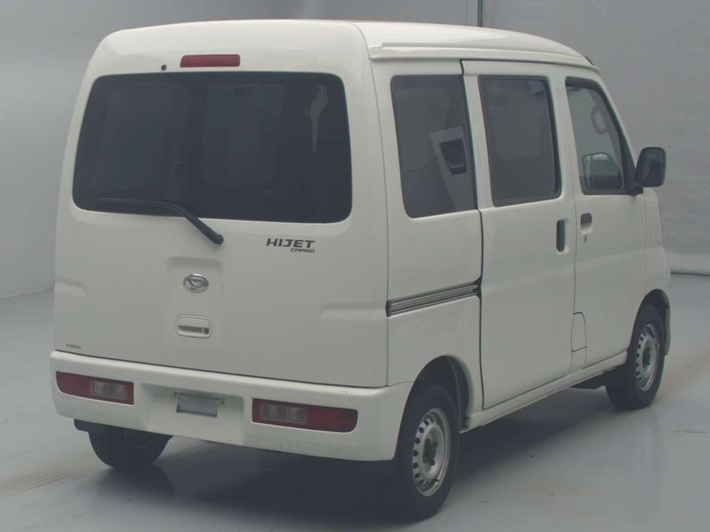 2016 Daihatsu Hijet Cargo S331V[1]