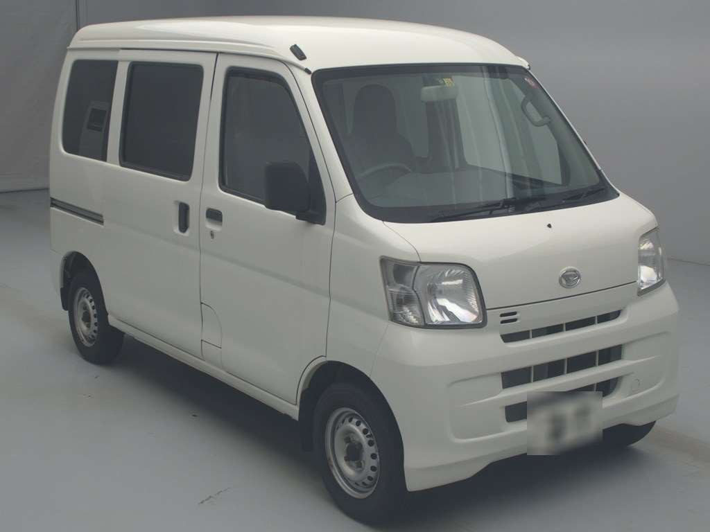 2016 Daihatsu Hijet Cargo S331V[2]