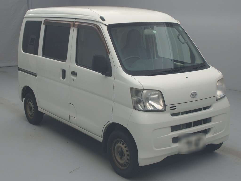 2014 Daihatsu Hijet Cargo S331V[2]