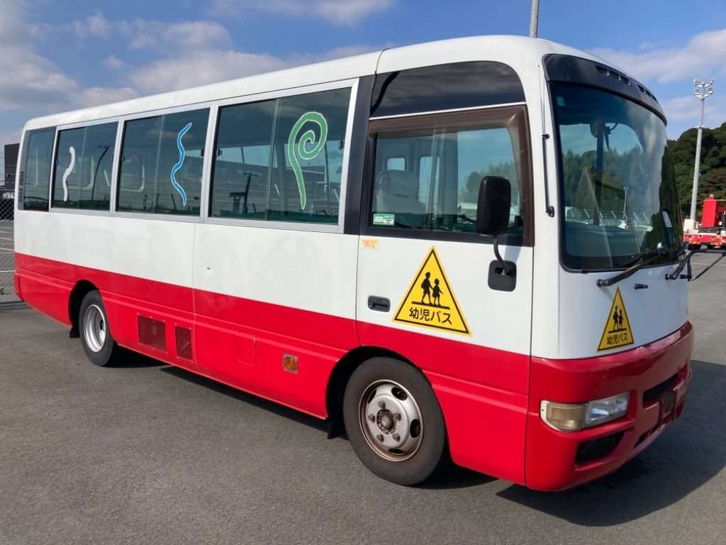 2000 Nissan Civilian Bus BHW41[2]