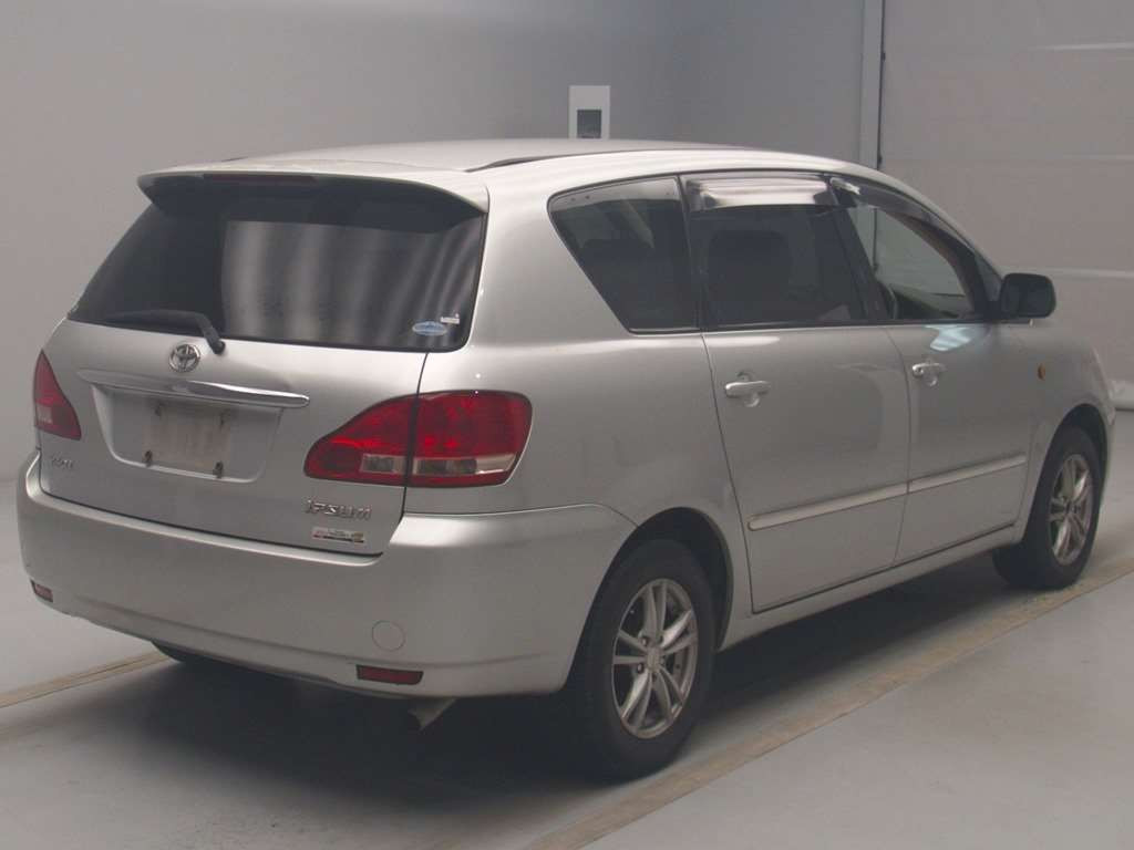 2002 Toyota Ipsum ACM21W[1]