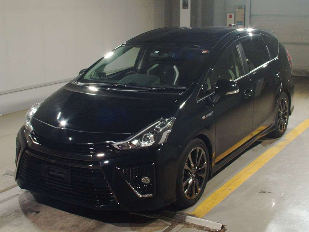 2015 Toyota Prius alpha ZVW41W[0]