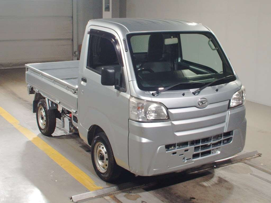 2018 Daihatsu Hijet Truck S500P[2]