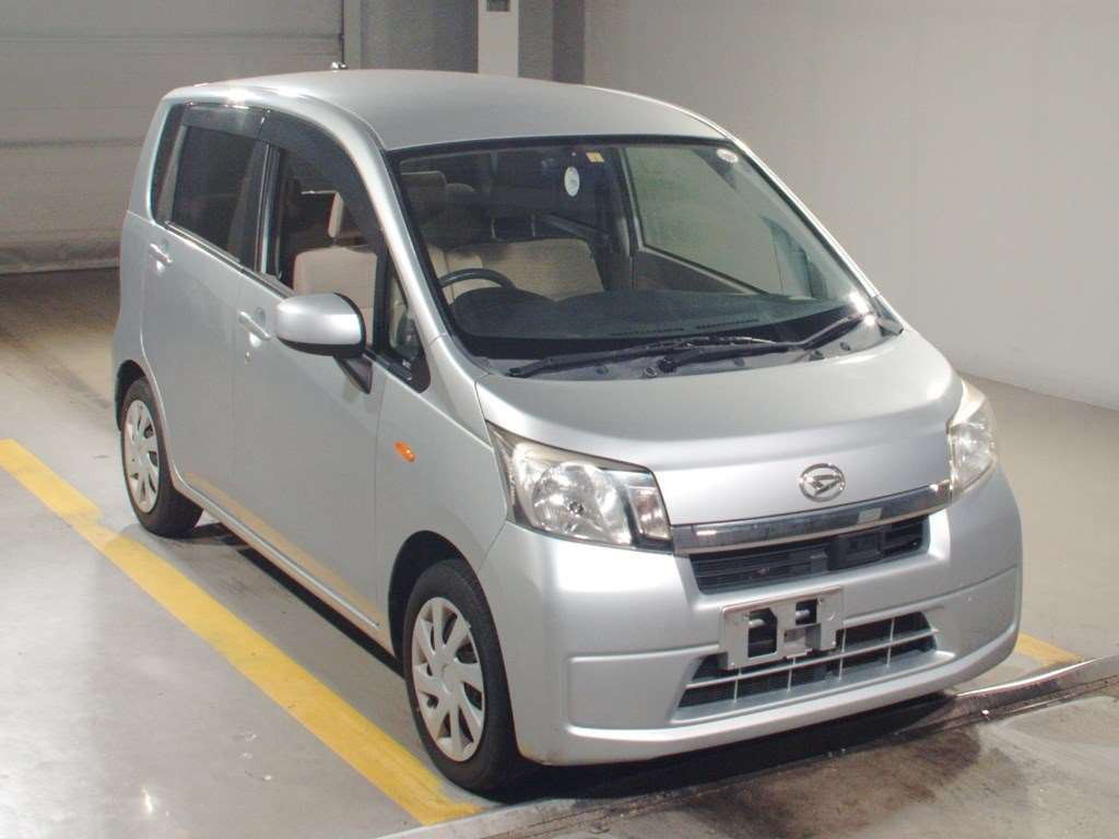 2014 Daihatsu Move LA100S[2]