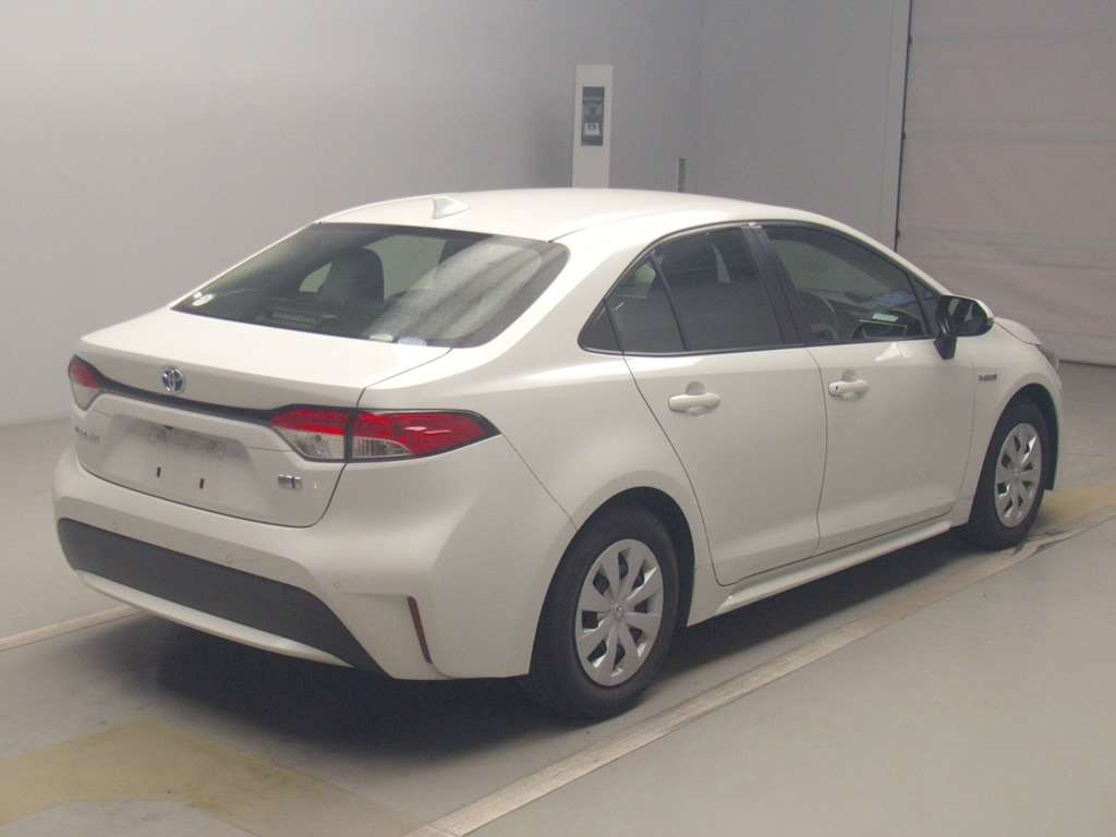 2019 Toyota Corolla Sedan ZWE211[1]