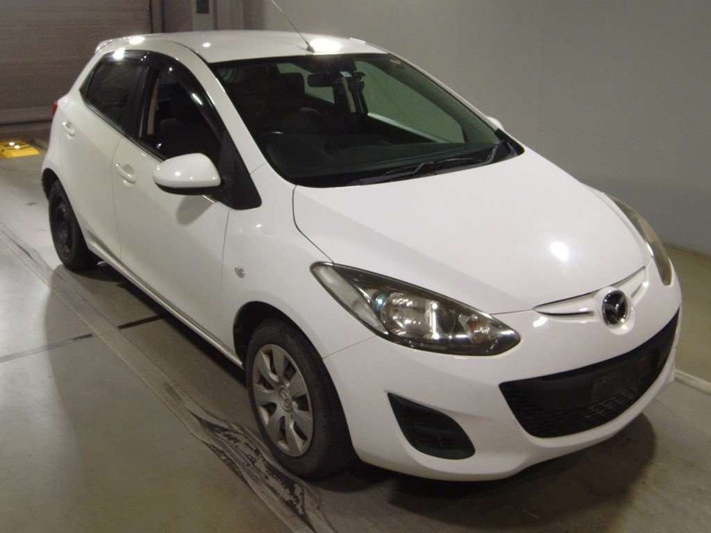 2013 Mazda Demio DEJFS[2]