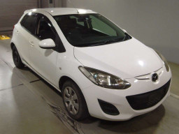 2013 Mazda Demio