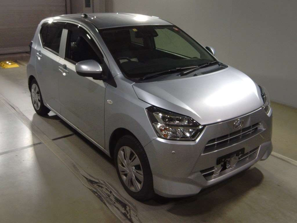 2021 Daihatsu Mira es LA350S[2]