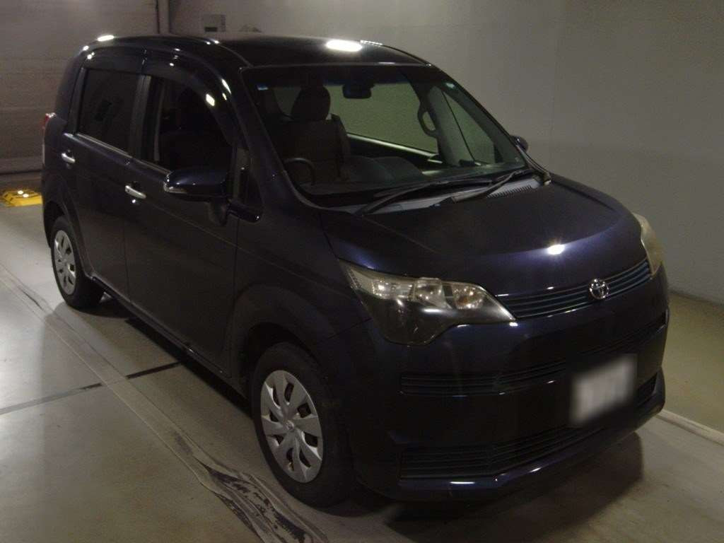 2013 Toyota Spade NCP145[2]