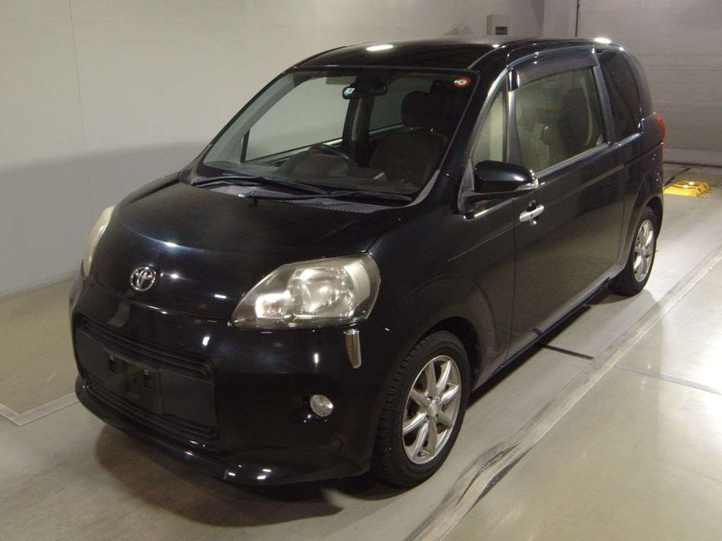 2013 Toyota Porte NCP141[0]