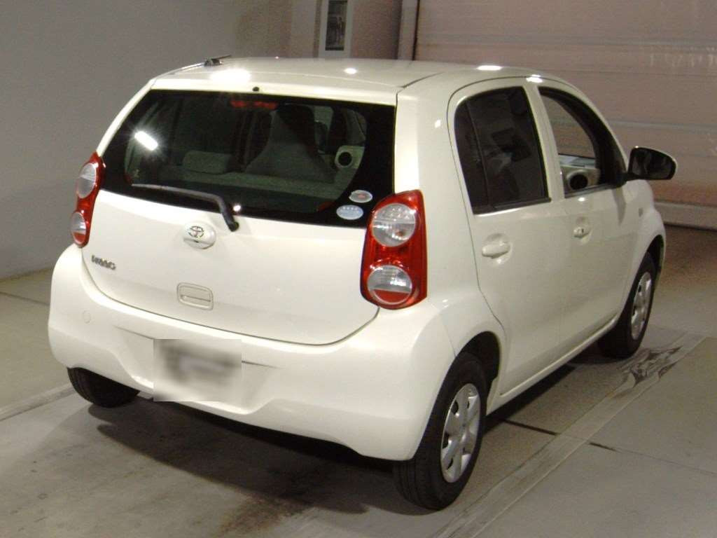 2010 Toyota Passo KGC30[1]