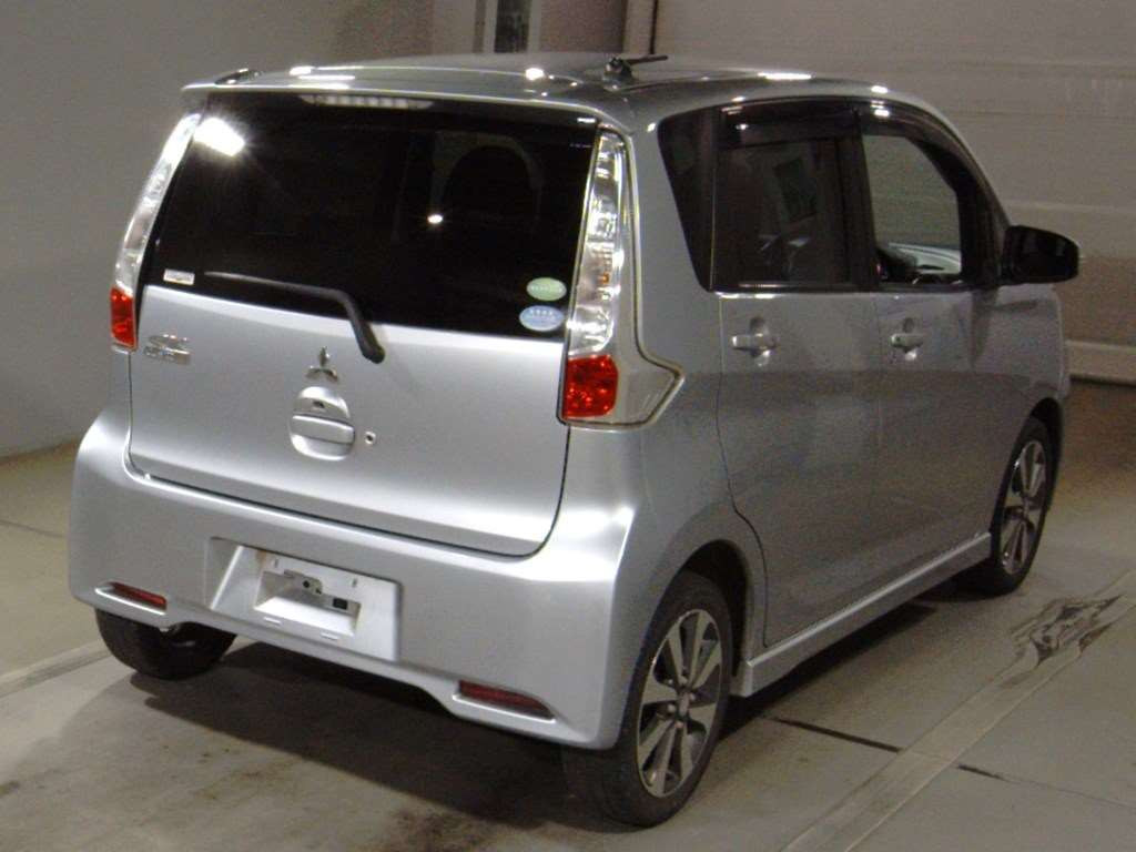 2013 Mitsubishi ek Custom B11W[1]