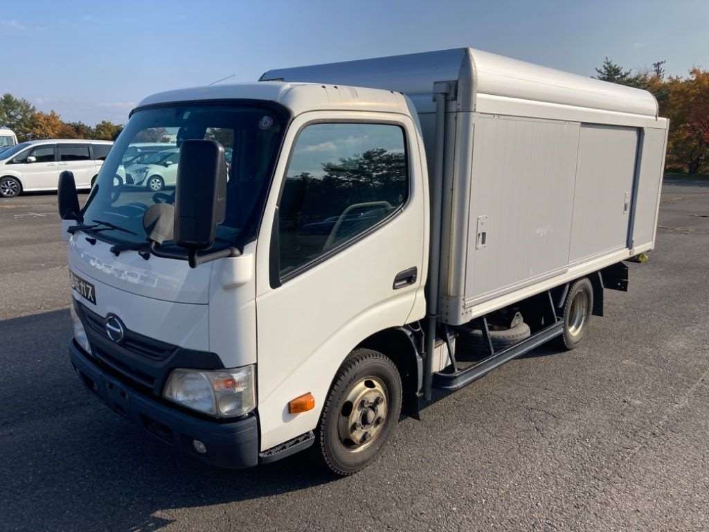 2013 Hino DUTRO XZC645M[0]