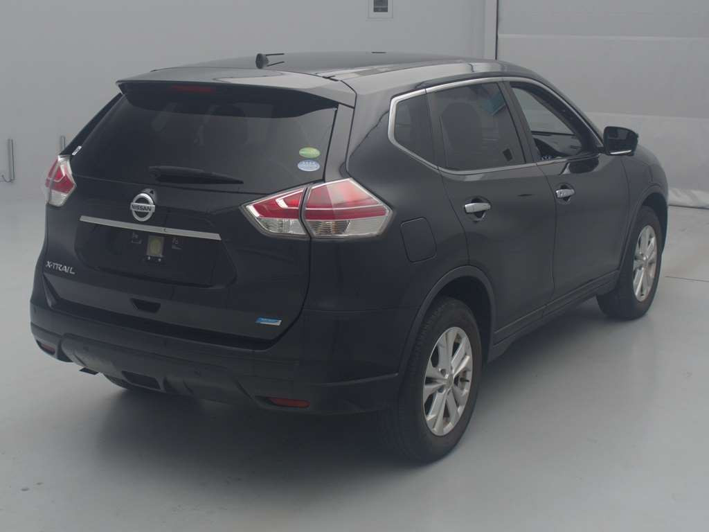 2015 Nissan X-Trail NT32[1]