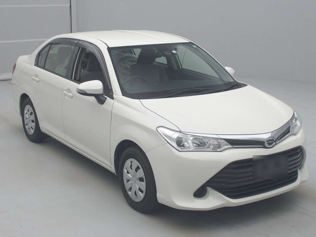 2015 Toyota Corolla Axio NRE160[2]