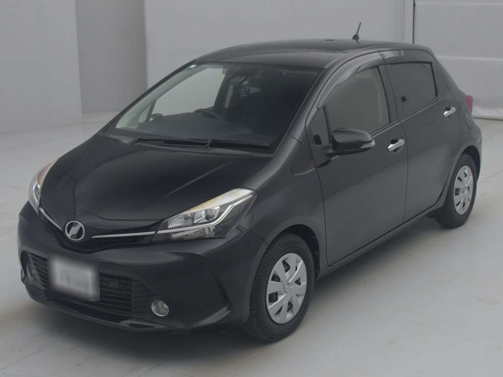 2016 Toyota Vitz NSP130[0]