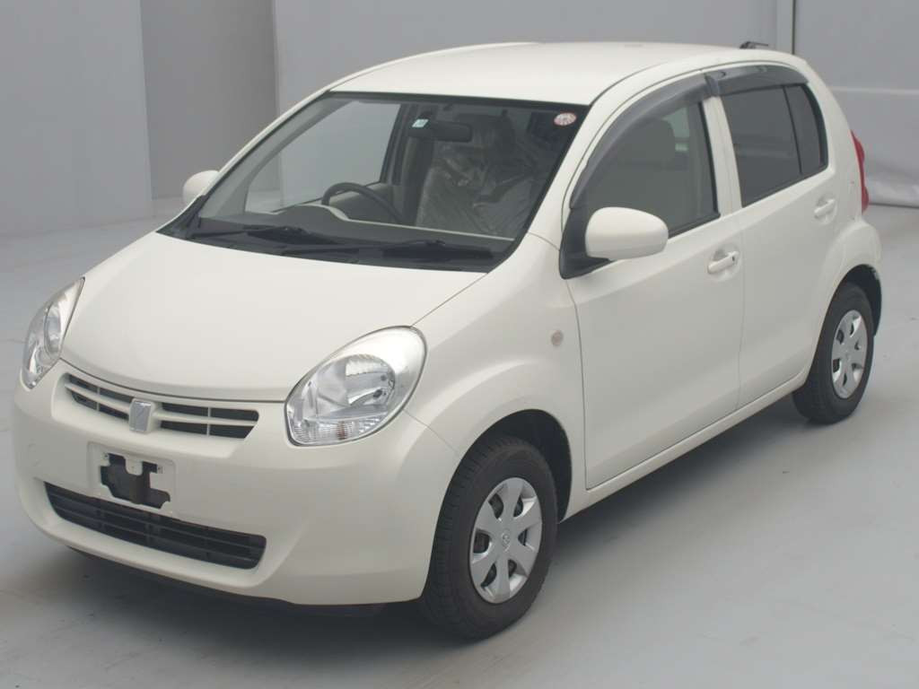 2011 Toyota Passo KGC30[0]