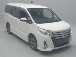 2015 Toyota Noah