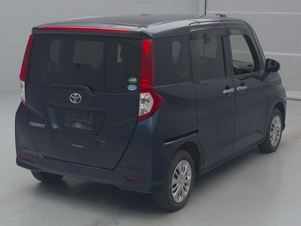 2017 Toyota Roomy M910A[1]