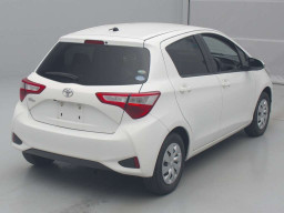 2017 Toyota Vitz