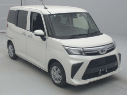 2022 Toyota Roomy