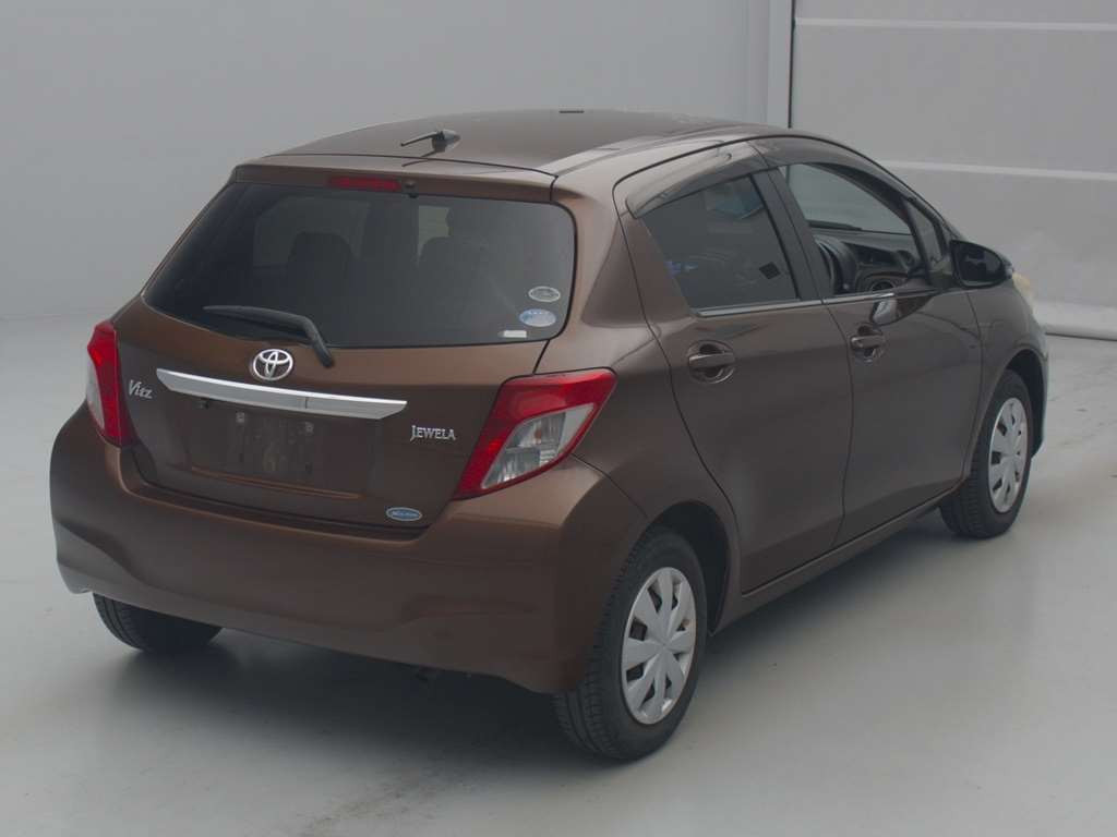 2011 Toyota Vitz KSP130[1]