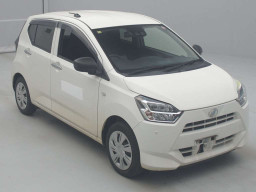 2017 Daihatsu Mira es