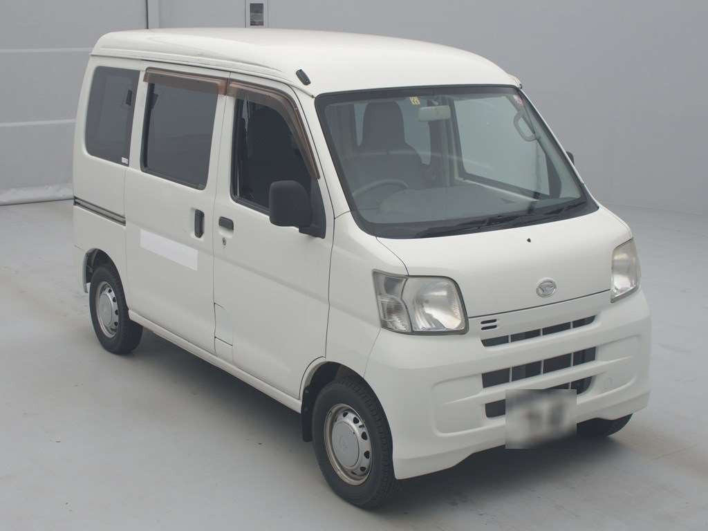 2016 Daihatsu Hijet Cargo S331V[2]