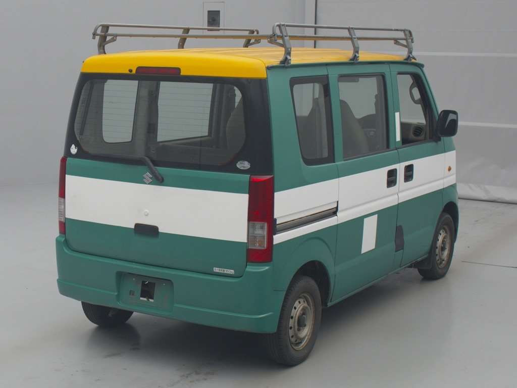 2010 Suzuki Every DA64V[1]