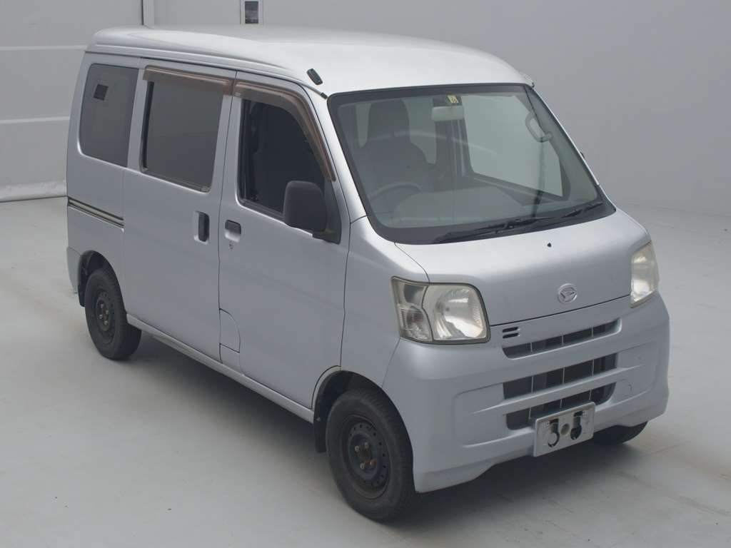 2016 Daihatsu Hijet Cargo S321V[2]