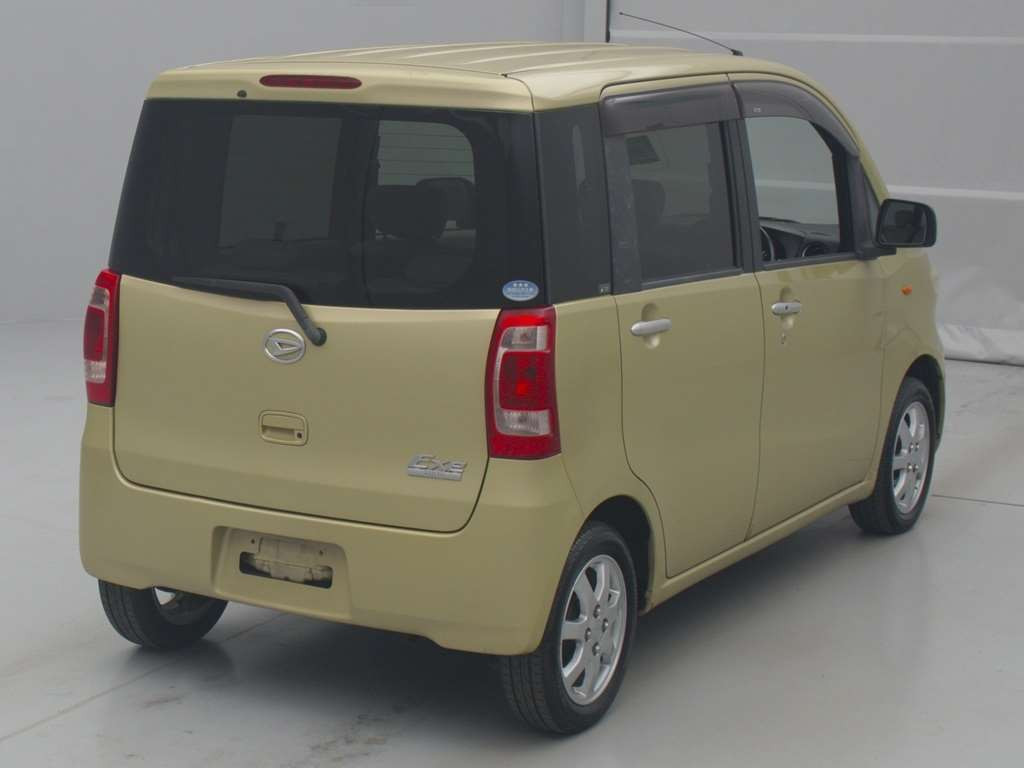 2010 Daihatsu Tanto exe L465S[1]