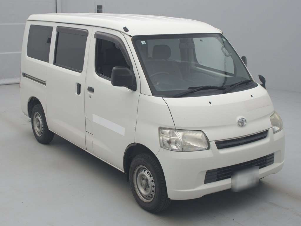 2017 Toyota Liteace Van S412M[2]